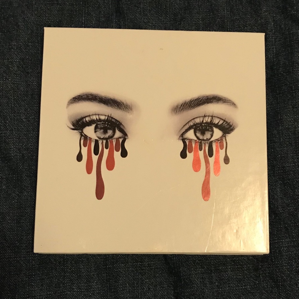 Bronze Palette by Kylie Cosmetics
